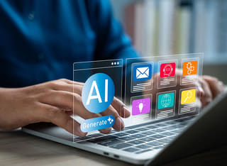 Een beginnende cryptobelegger die de grondbeginselen van geautomatiseerde AI-trading verkent